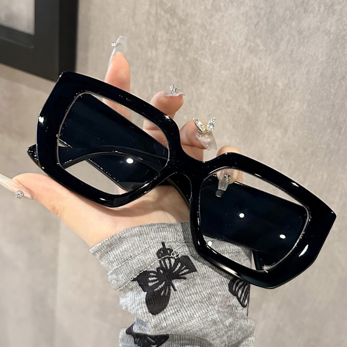 Super Large BoxSunglasses Wome - Photography Street 评论和价格
