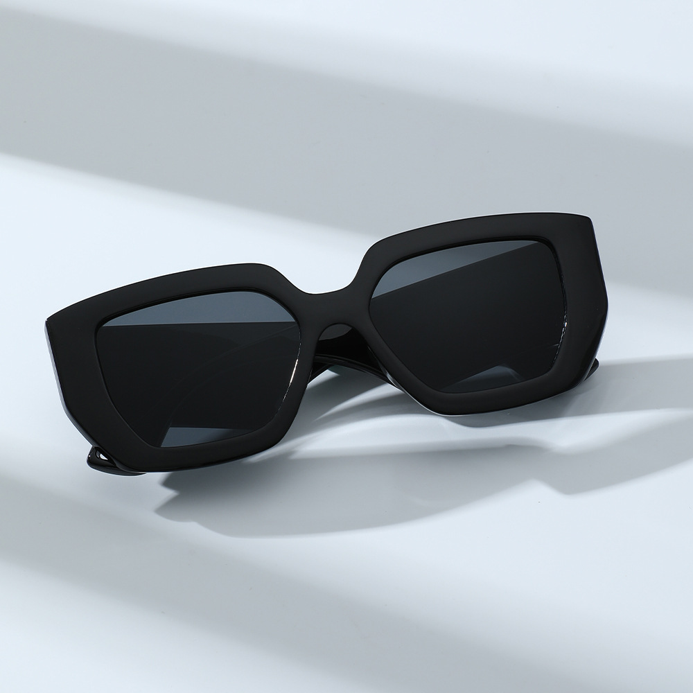 Super Large BoxSunglasses Wome - Photography Street 评论和价格