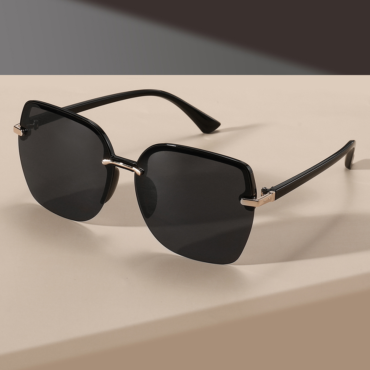 Retro Minimalist Large Square  - Photography Street 评论和价格